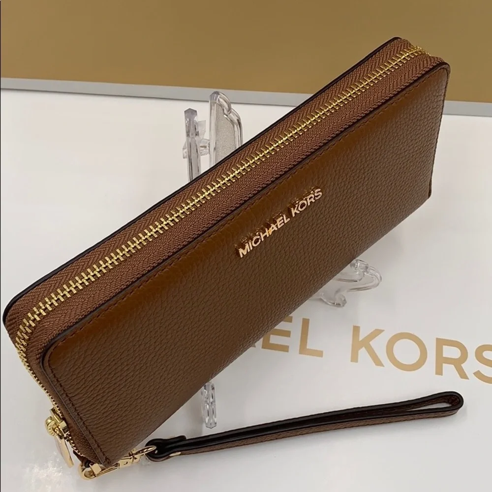 MICHAEL KORS Jet Set Travel Continental Zip